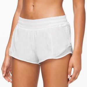Lululemon Hotty Hot Shorts 2.5”